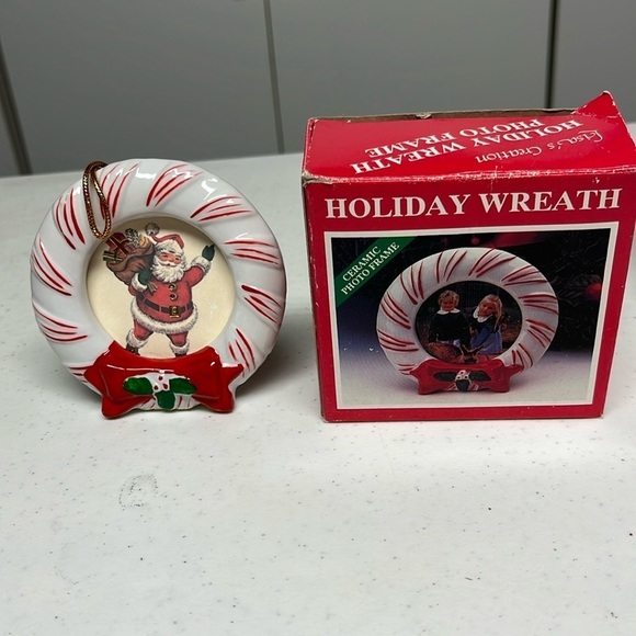 Avon Holiday Wreath Photo Frame Vintage - Picture 2 of 9